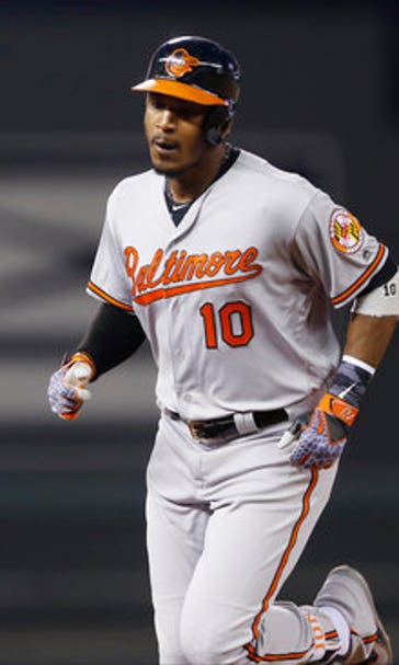 Jones breaks out of slump to lift Orioles over Twins, 5-3